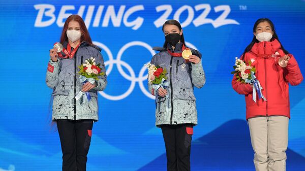 Олимпиада-2022. Церемония награждения. Тринадцатый день - Sputnik Ўзбекистон