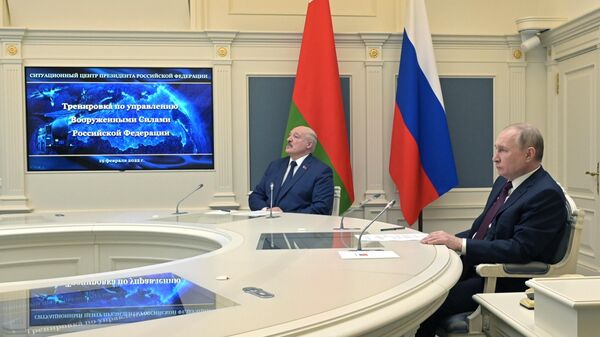  Президент РФ В. Путин дал старт учениям сил стратегического сдерживания с пусками баллистических ракет - Sputnik Ўзбекистон