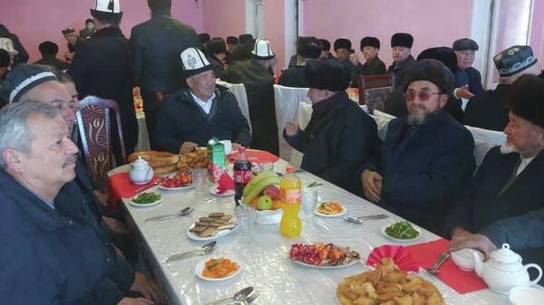 Встреча старейшин Таджикистана и Кыргызстана - Sputnik Узбекистан