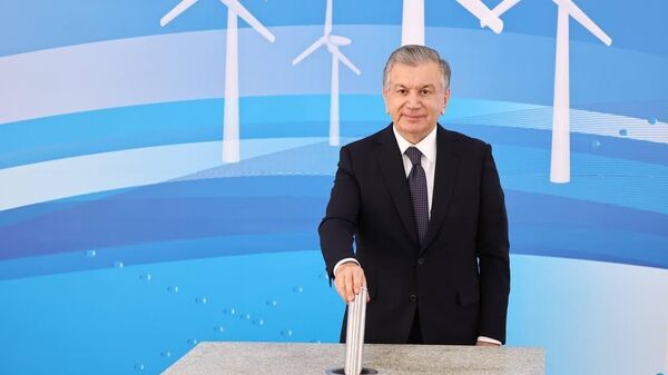 Шавкат Мирзиёев дал старт строительству ветряной электростанции в Берунийском районе Каракалпакстана - Sputnik Узбекистан