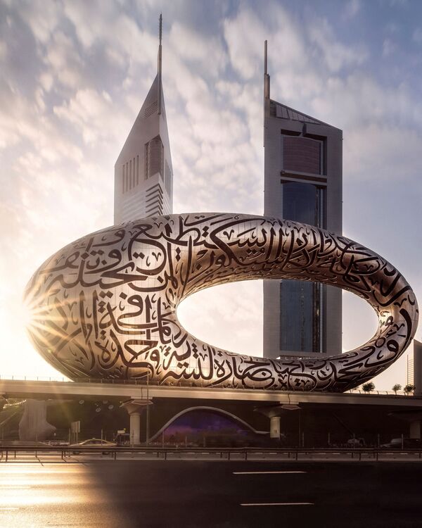 Внешний вид здания Музея будущего в Дубе. - Sputnik Узбекистан