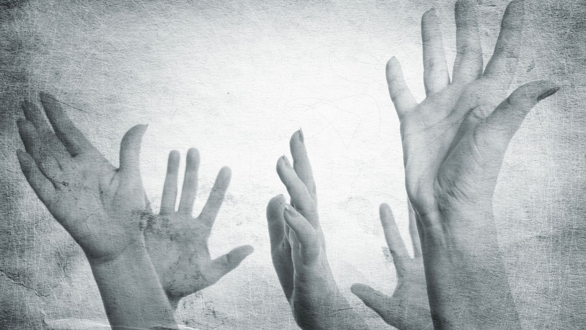 Руки, поднятые вверх - Sputnik Узбекистан, 1920, 29.01.2023