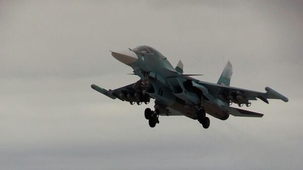 Российские Су-34 нанесли удары по военной инфраструктуре Украины  - Sputnik Узбекистан