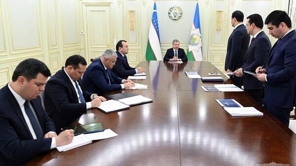 Prezident Shavkat Mirziyoyev provel soveshanie po voprosam podgotovki k Tashkentskomu mejdunarodnomu investitsionnomu forumu. - Sputnik O‘zbekiston
