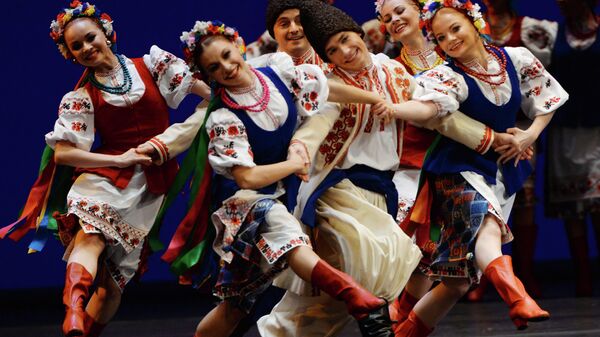 Концерт Ансамбля народного танца имени Игоря Моисеева в Большом театре, иллюстративное фото - Sputnik Узбекистан