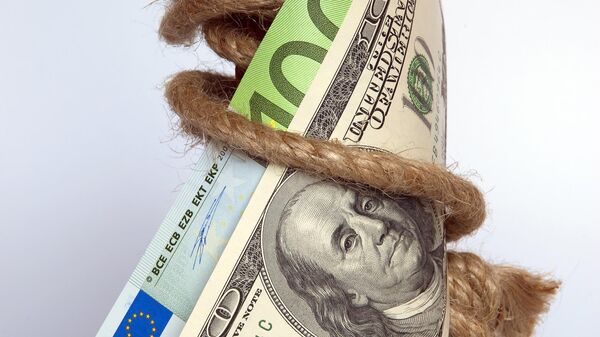 Доллар и евро - Sputnik Узбекистан