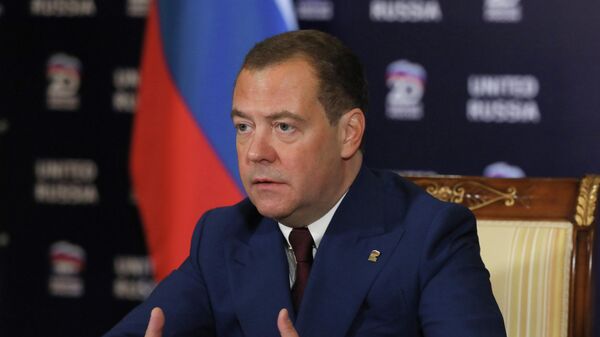 Zampred Sovbeza RF D. Medvedev  - Sputnik O‘zbekiston