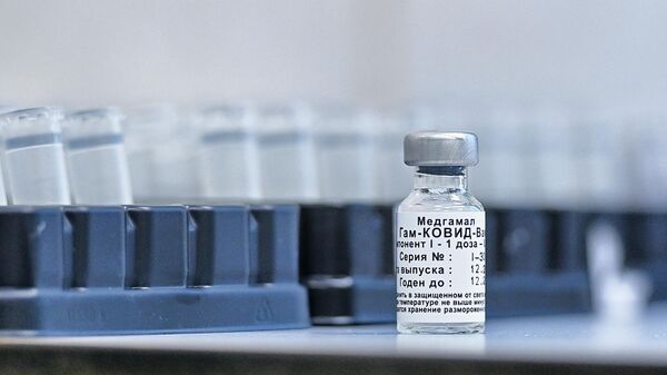 Клинические испытания назальной вакцины от COVID-19 Спутник - Sputnik Ўзбекистон
