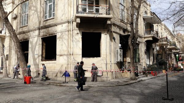 Как выглядит ночной клуб в центре Баку после страшного взрыва - видео - Sputnik Ўзбекистон