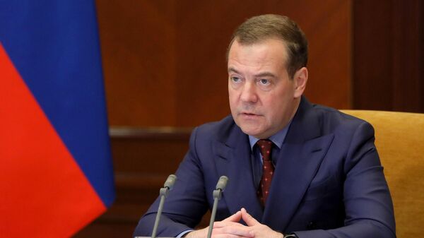 Зампред Совета безопасности РФ Д. Медведев провел заседание межведомственной комиссии Совбеза РФ - Sputnik Узбекистан