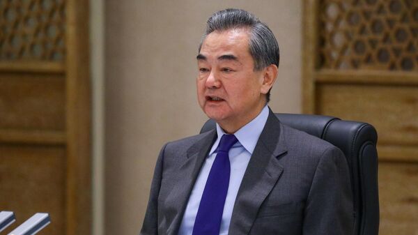 Министр иностранных дел КНР Ван И - Sputnik Ўзбекистон