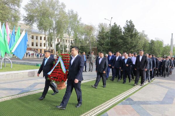 В Самарканде отметили 686 летие Амира Темура - Sputnik Узбекистан
