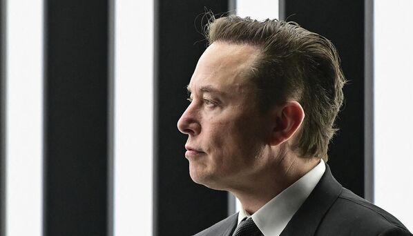 Самым обеспеченным человеком в мире признан Илон Маск — основатель компаний SpaceX и Tesla. Его состояние  оценивается в 219 миллиардов долларов. Он возглавил рейтинг впервые, обогнав основателя и генерального директора интернет-платформы Amazon Джеффа Безоса. - Sputnik Узбекистан