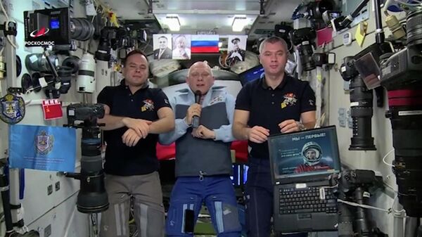 Космонавты с борта МКС поздравили страну с Днем космонавтики - Sputnik Ўзбекистон