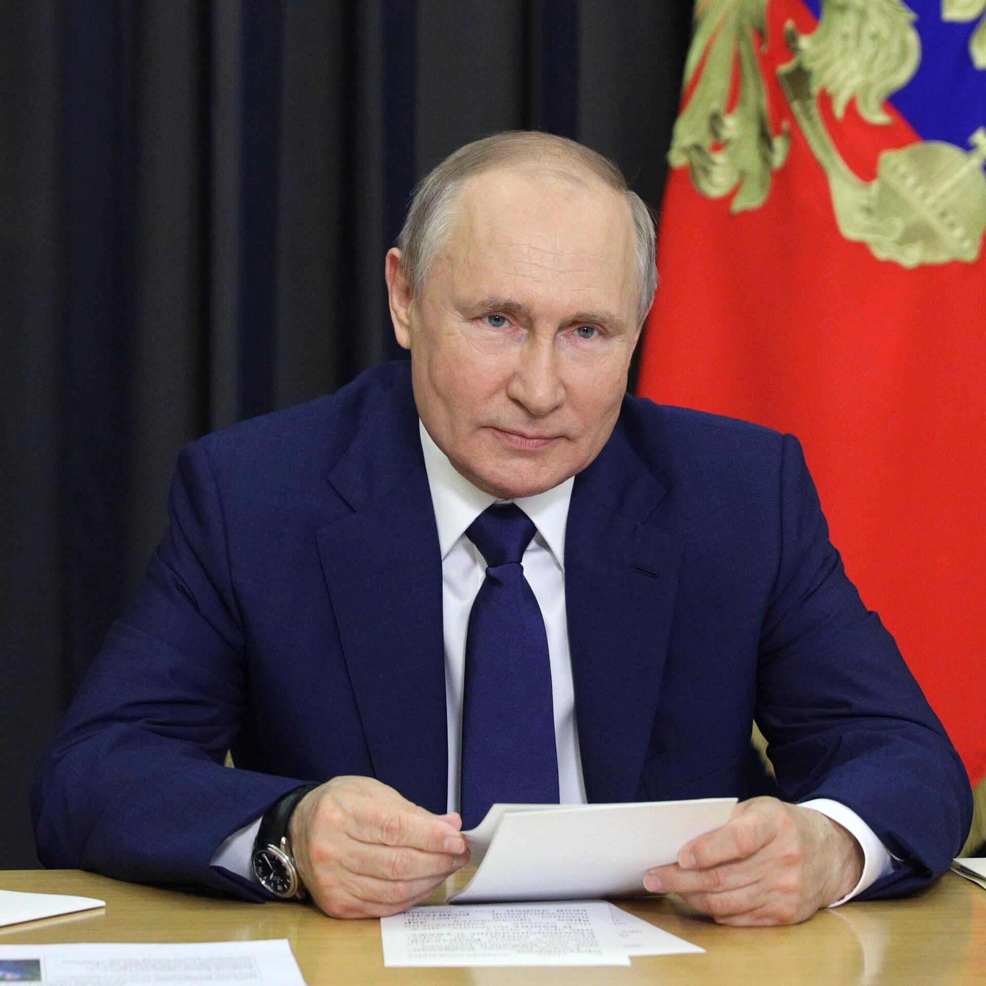 Прямая линия с президентом российской федерации. Фото президента России.