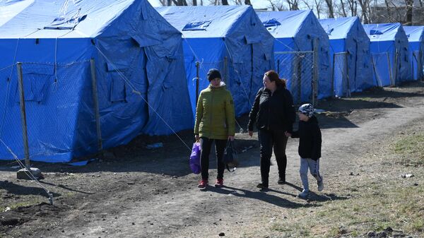 Беженцы из Мариуполя - Sputnik Ўзбекистон
