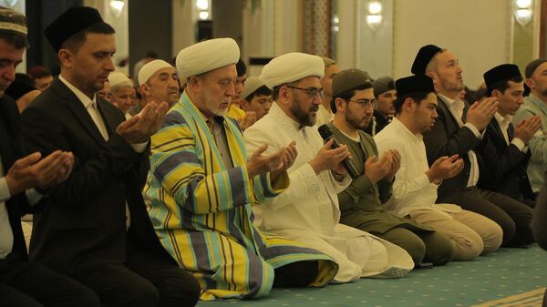 Prazdnovanie Ramadan hayit v Uzbekistane - Sputnik O‘zbekiston