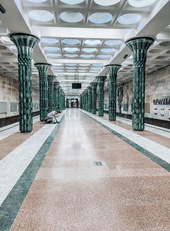 Станция &quot;Космонавты&quot; Ташкентского метро. - Sputnik Узбекистан