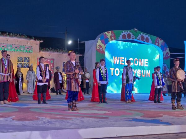 Фестиваль &quot;Бойсун бахори&quot; (&quot;Бойсунская весна&quot;) проходил в Сурхандарьинской области 7-8 мая. - Sputnik Узбекистан