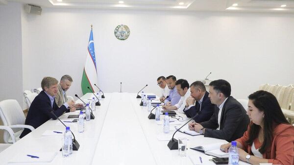 Встреча с представителями российской компании Commonwealth Partnership - Sputnik Узбекистан