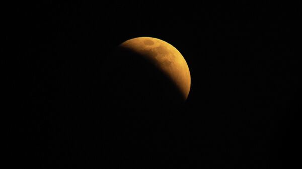 Лунное затмение в Калифорнии  - Sputnik Ўзбекистон