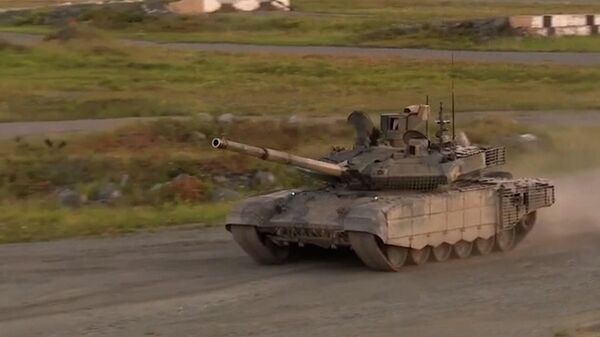 Отправка с завода и маневры на полигоне новейших танков Т-90М Прорыв - Sputnik Узбекистан