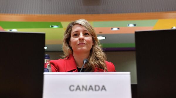 Министр иностранных дел Канады Мелани Жоли. - Sputnik Узбекистан
