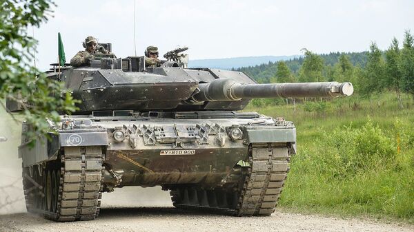 Germaniyaning Leopard 2A6 1-tank diviziyasi, arxiv surat - Sputnik O‘zbekiston