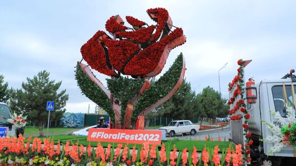 В Намангане стартовал 61-й международный фестиваль цветов - Sputnik Ўзбекистон