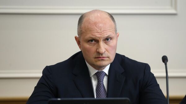 Комитеты СФ провели консультации по кандидатуре А. Куренкова для назначения на должность главы МЧС - Sputnik Узбекистан
