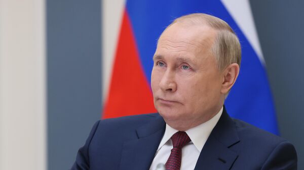 Президент РФ В. Путин выступил на Евразийском экономическом форуме - Sputnik Ўзбекистон