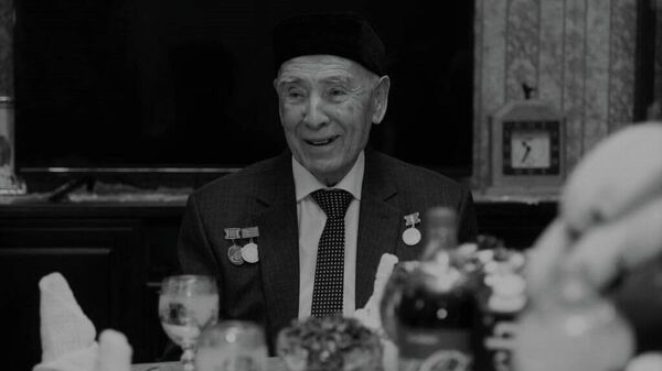 Ветеран спортивной журналистики Ахбор Имамходжаев - Sputnik Узбекистан