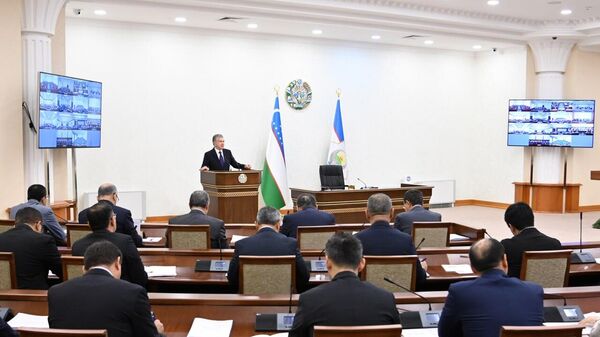Шавкат Мирзиёев проводит совещание - Sputnik Узбекистан