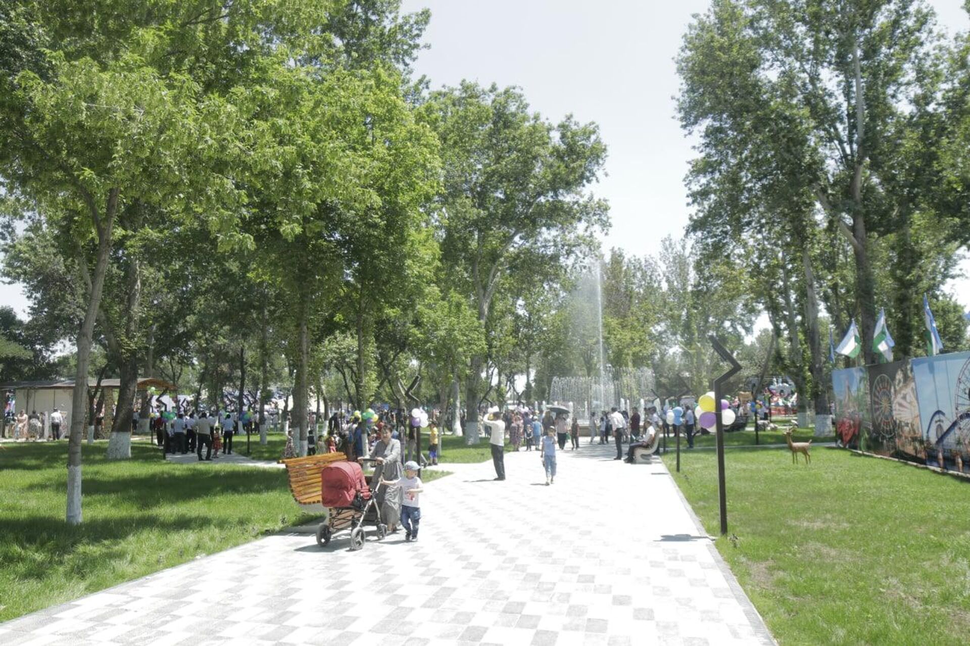 В Гулистане реконструировали парк культуры и отдыха - Sputnik Узбекистан, 1920, 01.06.2022