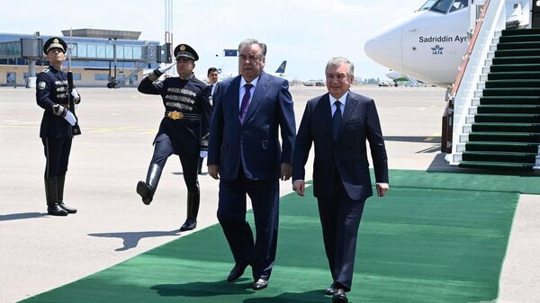 Prezident Tadjikistana Raxmon Emomali pribil v Uzbekistan - Sputnik O‘zbekiston