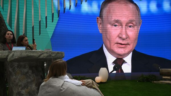 ПМЭФ-2022. Трансляция пленарного заседания - Sputnik Узбекистан