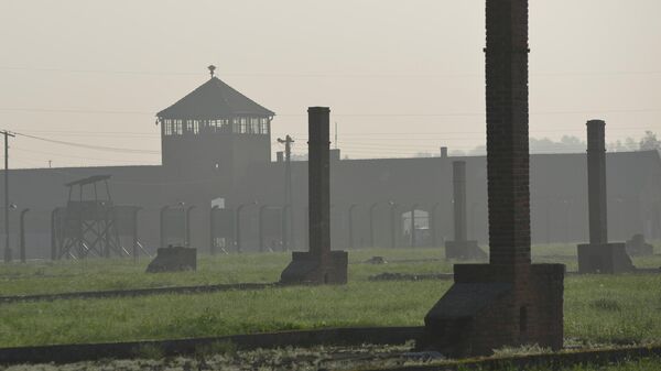 Бывший нацистский концлагерь Аушвиц-Биркенау в Освенциме - Sputnik Узбекистан