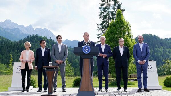 Лидеры G7 на саммите в 2022 году - Sputnik Ўзбекистон
