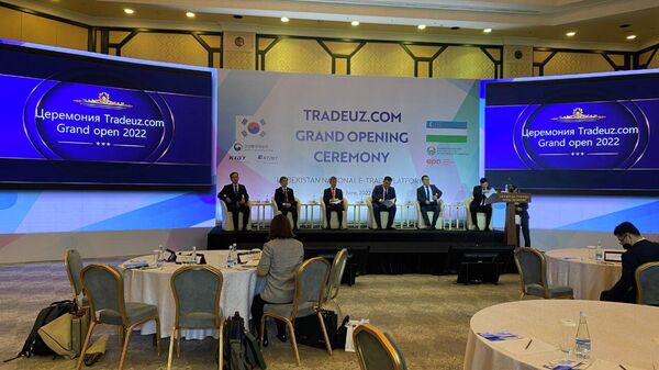 В Узбекистане запущена первая Национальная платформа электронной коммерции TradeUZ - Sputnik Узбекистан