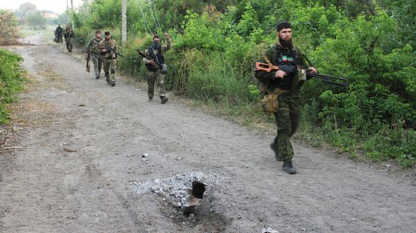 Бойцы чеченского отряда Ахмат в ЛНР - Sputnik Узбекистан