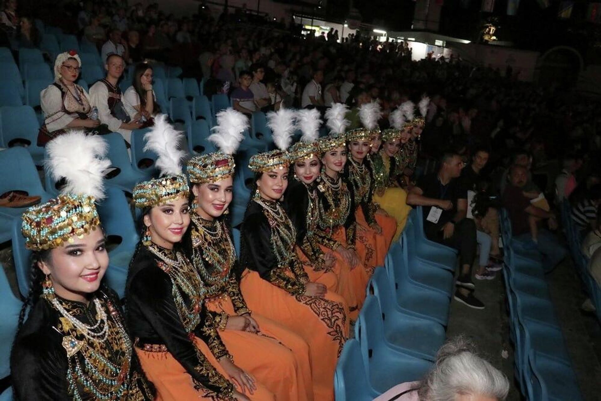Танцевальный ансамбль Бахор занял третье место на международном фестивале в Турции. - Sputnik Узбекистан, 1920, 09.07.2022
