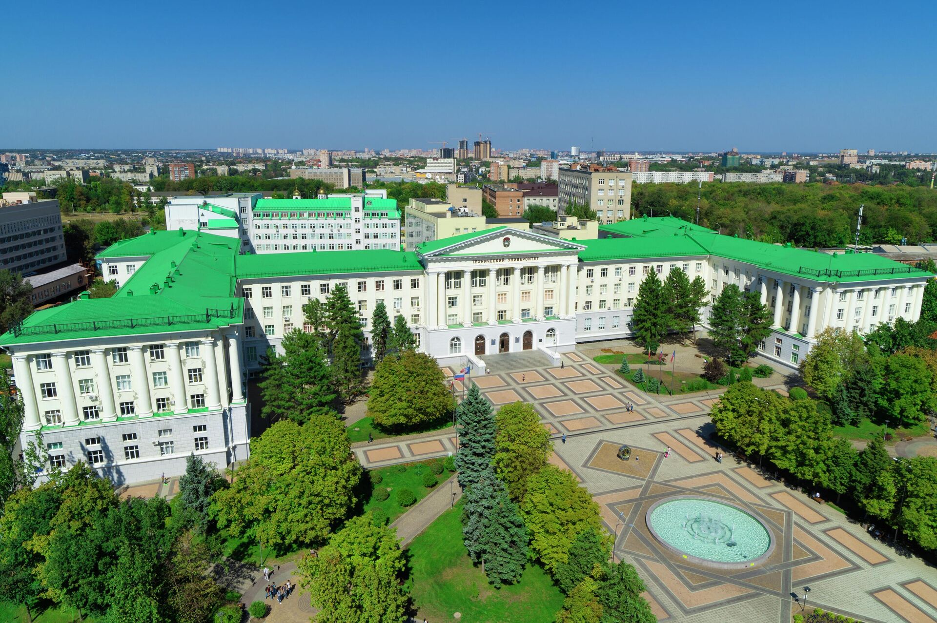Главное здание ДГТУ - Sputnik Узбекистан, 1920, 13.07.2022
