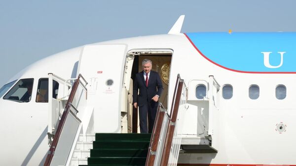 Президент Шавкат Мирзиёев вернулся в Ташкент - Sputnik Узбекистан