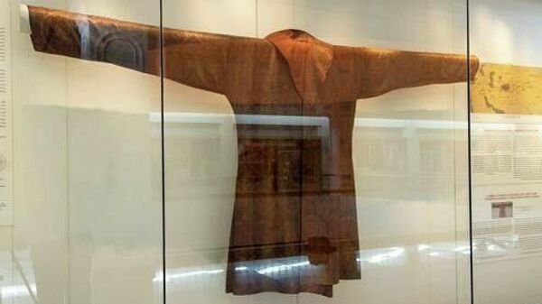 Единственный в мире согдийский халат, которому 1311 лет. - Sputnik Узбекистан