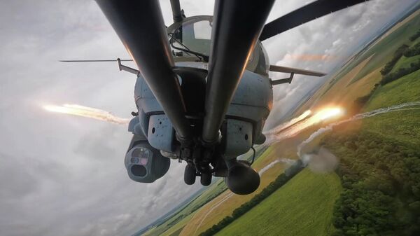 Boyevaya rabota vertoletov Mi-35 v xode spetsialnoy voyennoy operatsii - Sputnik O‘zbekiston