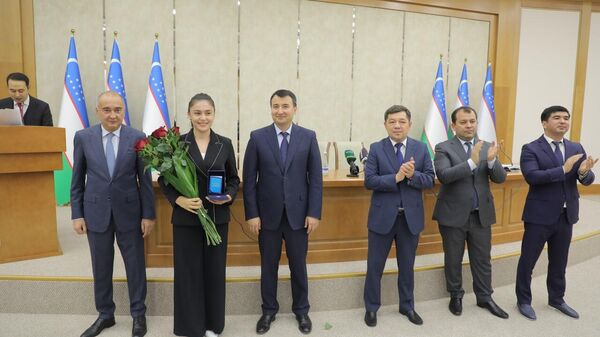 Награждение бизнесменов Узбекистана в честь дня предпринимателей - Sputnik Узбекистан