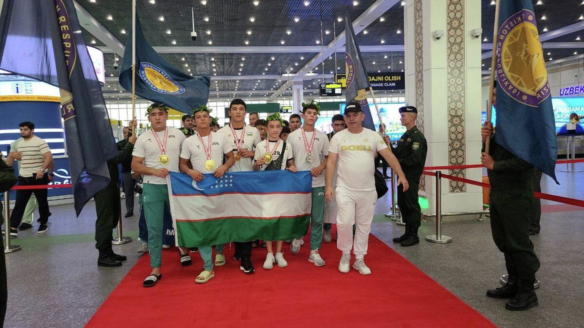 Uzbekistansi zavoyevali 13 medaley na molodejnom chempionate mira po MMA - Sputnik O‘zbekiston, 1920, 23.08.2022