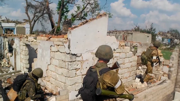 Российские войска освободили село Благодатное от украинских боевиков - Sputnik Узбекистан