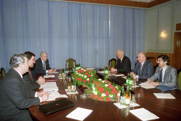 Gorbachovning Toshkentda Afg‘oniston prezidenti Muhammad Najibulloh bilan uchrashuvi, 1988-yil, aprel - Sputnik O‘zbekiston
