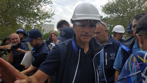 Своими глазами. Глава МАГАТЭ прибыл на АЭС под грохот снарядов - Sputnik Ўзбекистон